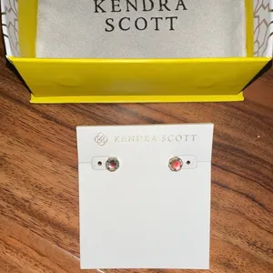 Kendra Scott Nola Earrings thumbnail 3