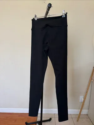 NWT SKIMS High Waist Outdoor Leggings in Onyx. Size Small thumbnail 5
