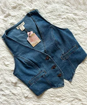 NWT Happily Grey Denim Vest Medium Wash Button Front Cropped Waistcoat Size M thumbnail 1