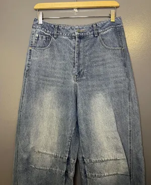 Jeans Womens M Blue Medium Wash High Rise Relaxed Tapered Seamed Denim thumbnail 1