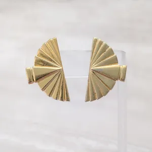 Vintage Clip On Earrings Gold Tone Fan Shape Very Large 1.5" - Fair Condition thumbnail 2