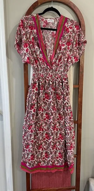 Moni & Co Floral Pink V-Neck Dress‎ Women’s Size L/XL thumbnail 1