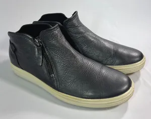 ECCO Soft‎ 7 Tred Women's Bootie Sneakers 40 US 9 Black Leather Side Zip Shoes thumbnail 1