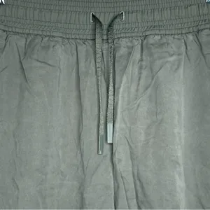 Lululemon Feeling Femme Short Size 4 thumbnail 4