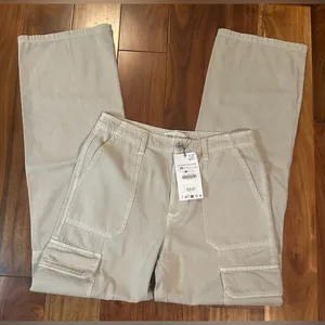 Zara Women's Beige Flat Front Cargo Pants thumbnail 2
