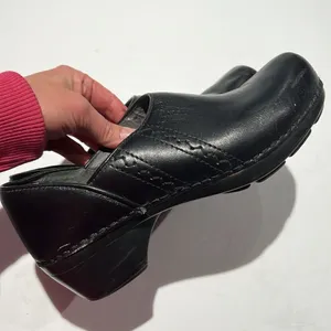 Dansko Black‎ Leather Slip On Clogs Size 38/7.5-8. B62 thumbnail 4