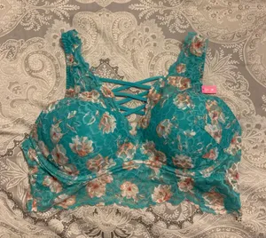 PINK Bra thumbnail 1