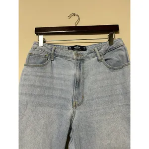Hollister high rise dad jeans women’s Size 11R (30w) Light Wash Denim Y2K Style thumbnail 4