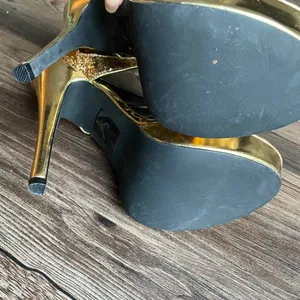 Socialite by: Shoe dazzel sz 8.5 gold Y2K‎ platform stilletto glitter heels thumbnail 4