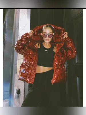 Alo Yoga Stunner Glossy Oversized Hooded Puffer Jacket Cranberry Size Large. thumbnail 9