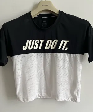 Nike color block black and white crop workout top size XS thumbnail 1