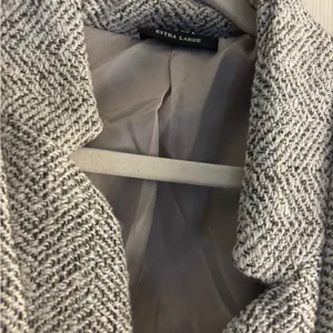 - Tayshia Pocketed Coat - Heather Grey thumbnail 3