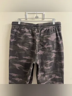 Athleta Camo Farallon Jogger Women’s Size 8 thumbnail 7