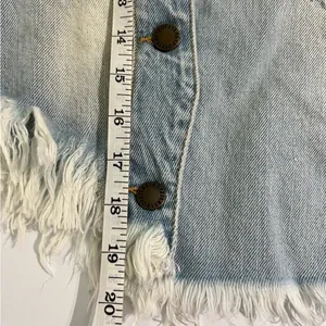 Retrofête Maeve Distressed Denim Mini Skirt Asymmetric Light Wash L thumbnail 12