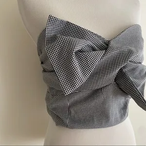 Storia Strapless Gingham Bow Crop Top thumbnail 2
