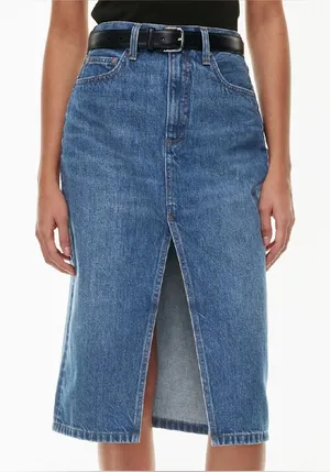 Aritzia Denim Forum The '90s Halle Jean Skirt 29 thumbnail 1
