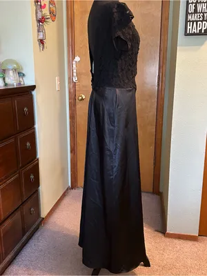 Victoria’s Secret gold label black floral lace bodice satin skirt rosette size M thumbnail 2