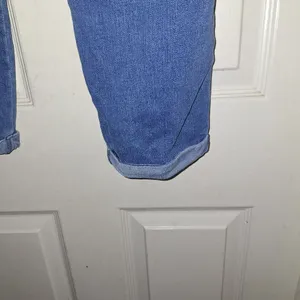Denim Blue High Rise Embroidered Jeans thumbnail 4