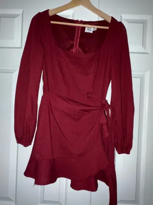 ✨ Princess Polly Burgundy Wrap Mini Dress ✨ thumbnail 1