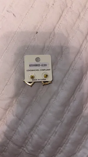 Gold cheetah sparkly earrings thumbnail 3