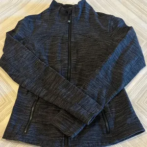 Lululemon Women’s Black and Gray Zip-Up Jacket/Sweatshirt - Size 6 thumbnail 1