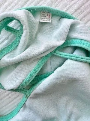 Green Swimsuit Size M thumbnail 3