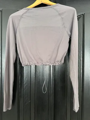 Long Sleeve Cropped Top thumbnail 2