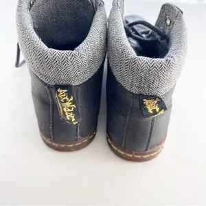 Dr. Martens Maelly Black 6-Eye Padded Collar Leather Grunge Everyday Boots thumbnail 4