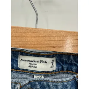 Abercrombie & Fitch The Mom High Rise Jeans Women 8R‎ Distressed Curve Love Blue thumbnail 6