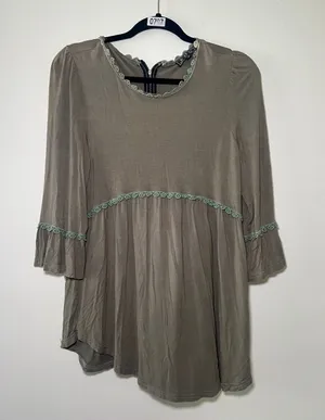 POL Womens Olive Green Crochet Trim Peasant Top thumbnail 1