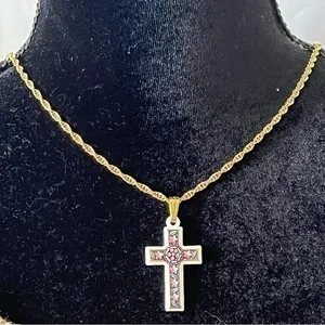 Avon Vintage White Enamel Floral Cross Necklace 24” Goldtone Rope Chain thumbnail 2