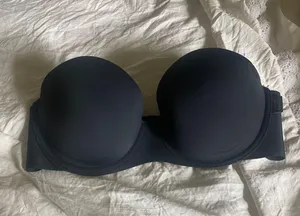 Vince Camuto black strapless bra thumbnail 2