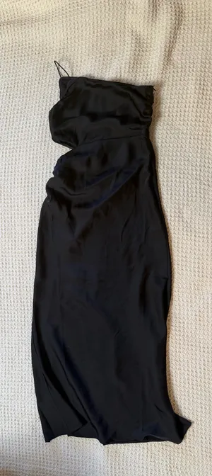 Hello Molly Dress Maxi Black Satin thumbnail 3