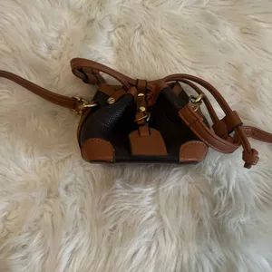 Elegant Brown Leather Bucket Bag thumbnail 7