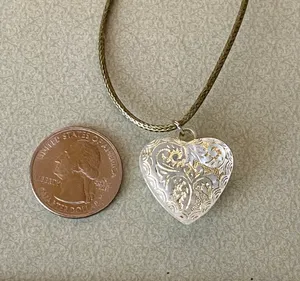 Handmade whimsical vintage style heart necklace🩵 thumbnail 6
