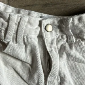 Petal & pup white shorts thumbnail 2