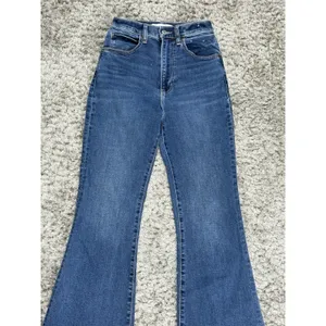 Abercrombie & Fitch The Flare Jeans Women’s Size 0/25 Blue Denim Boho High Rise thumbnail 2