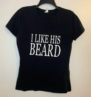 Women’s Black “I Like His Beard” Short Sleeve Fitted Tee Size Medium thumbnail 1