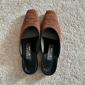 Stuart Weitzman Women's Jacquard Paisley Shoes thumbnail 4
