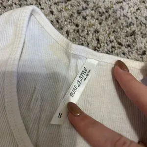 Surf Style White Tank Top thumbnail 2