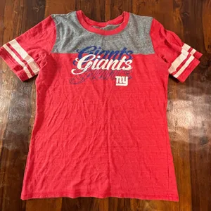 Reebok New York Giants NFL Graphic T-Shirt Red‎ Gray Colorblock Womens Medium thumbnail 1