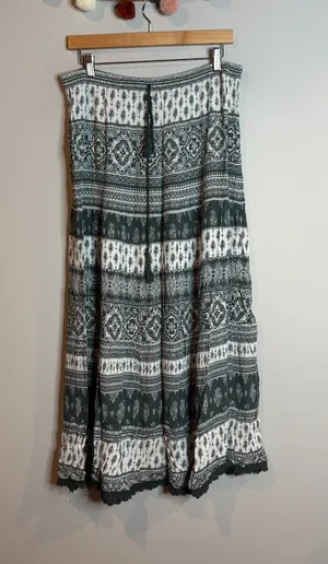 Teal and cream boho patterned tiered maxi skirt Size M thumbnail 1
