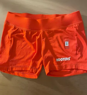 New Women’s Hooters girl Uniform Shorts Size Small with a flaw thumbnail 1