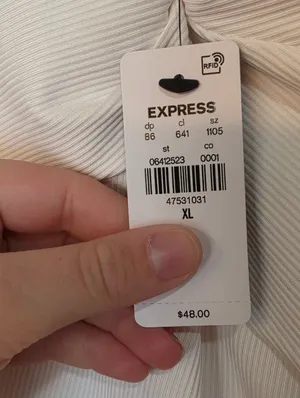 Express Body Contour Seamless Ribbed Twist Top-XL thumbnail 4