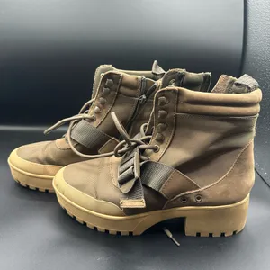 Steve Madden Brown Combat Boots Rugged Design thumbnail 2