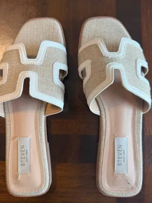 Steve Madden Beige and White Cutout Slide Mules thumbnail 1
