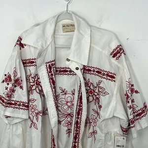 We the Free  Spring Refresh Top In White Embroidered size Large thumbnail 2