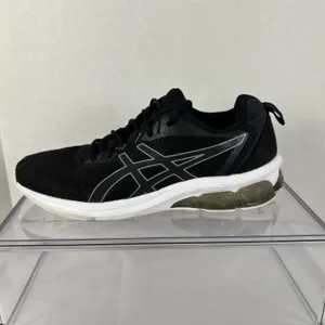 ASICS Gel-Quantum 90 IV Sneaker Women's Size 9 Black cross Training Running thumbnail 5