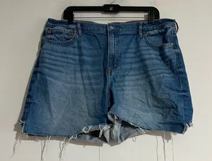 American Eagle Relaxed Denim Jean Shorts Medium Wash Size 16 Casual Summer thumbnail 1