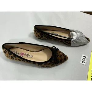 Womans NWOT Penny Loves Kenny Nip Animal Print Slipon Ballet Shoes 6M thumbnail 2